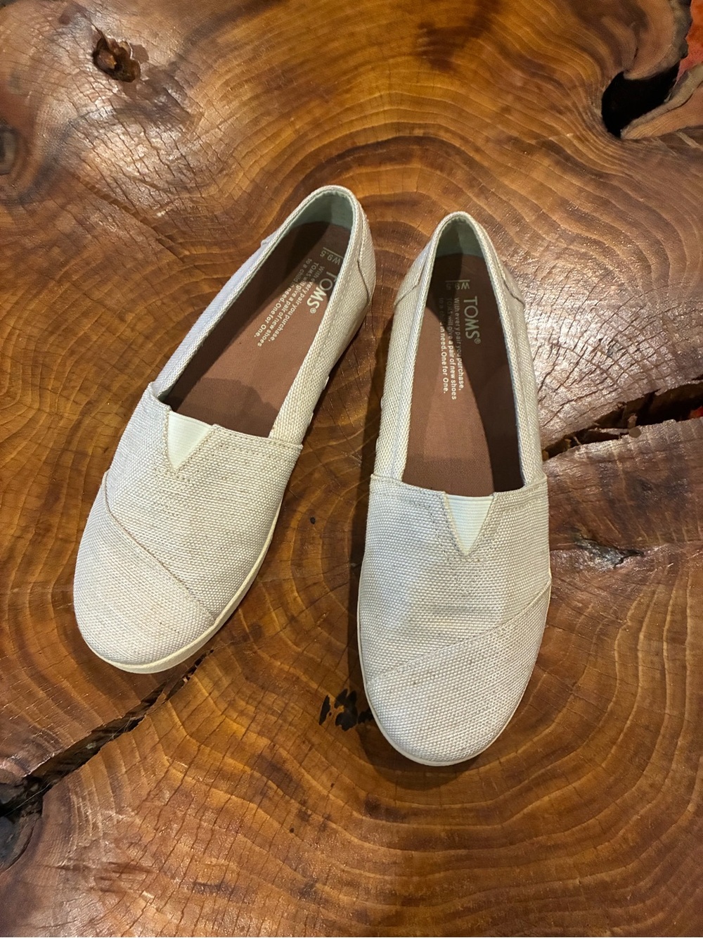 Toms Women's Slip-On Flats in Light Beige Canvas